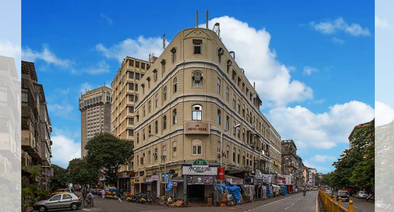 Colaba Causeway 1