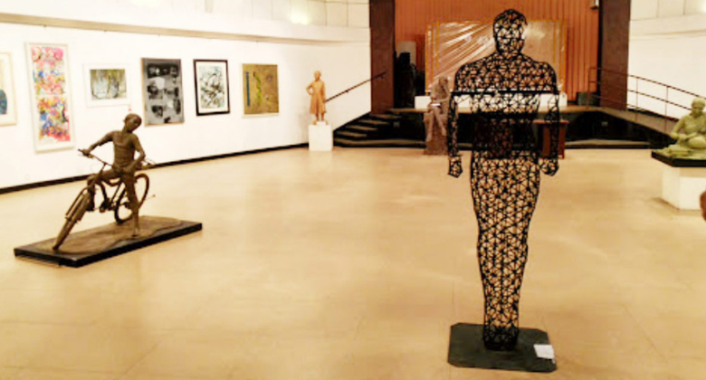 Jehangir Art Gallery 5