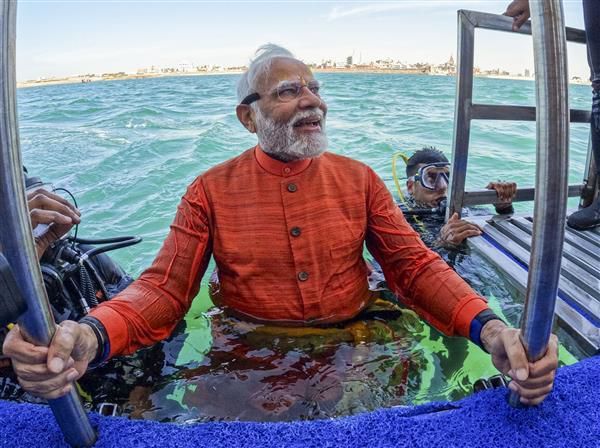 PM MODI'S UNDERWATER DWARKA DARSHAN-1